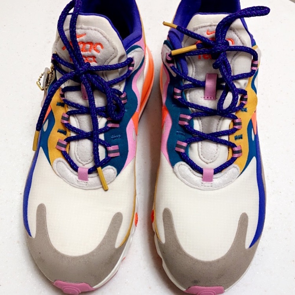 NIKE REACTS! Looks awesome! A great pair of kicks to add a pop to your outfit!